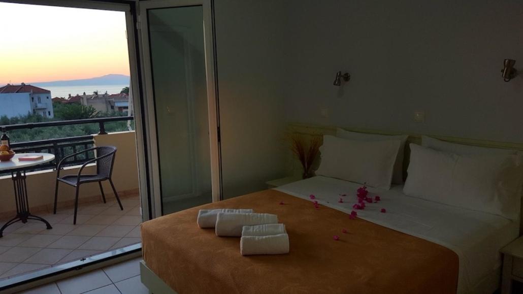 Bonos Apartments Stoupa Ngoại thất bức ảnh