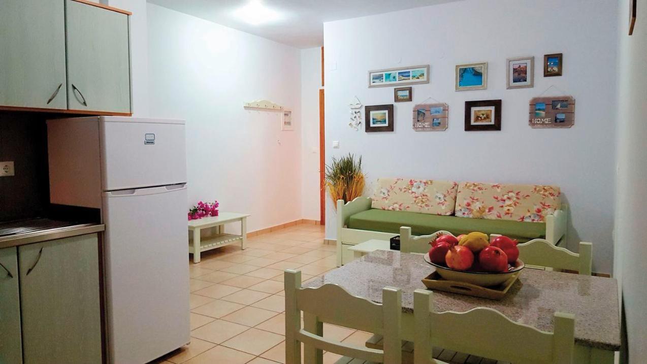 Bonos Apartments Stoupa Ngoại thất bức ảnh