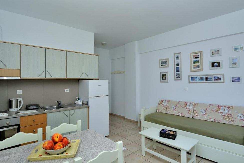 Bonos Apartments Stoupa Ngoại thất bức ảnh