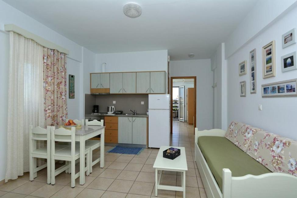 Bonos Apartments Stoupa Ngoại thất bức ảnh