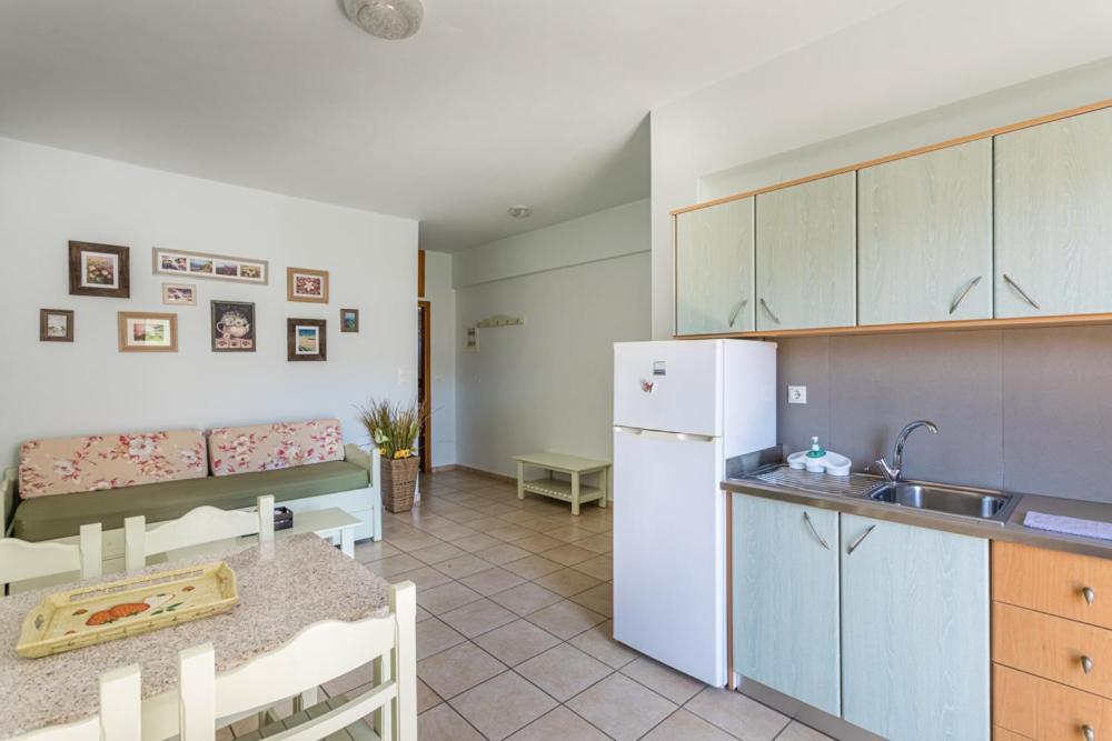 Bonos Apartments Stoupa Ngoại thất bức ảnh